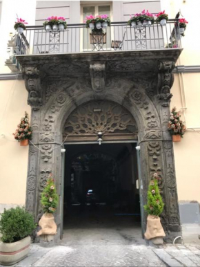 Varriale House